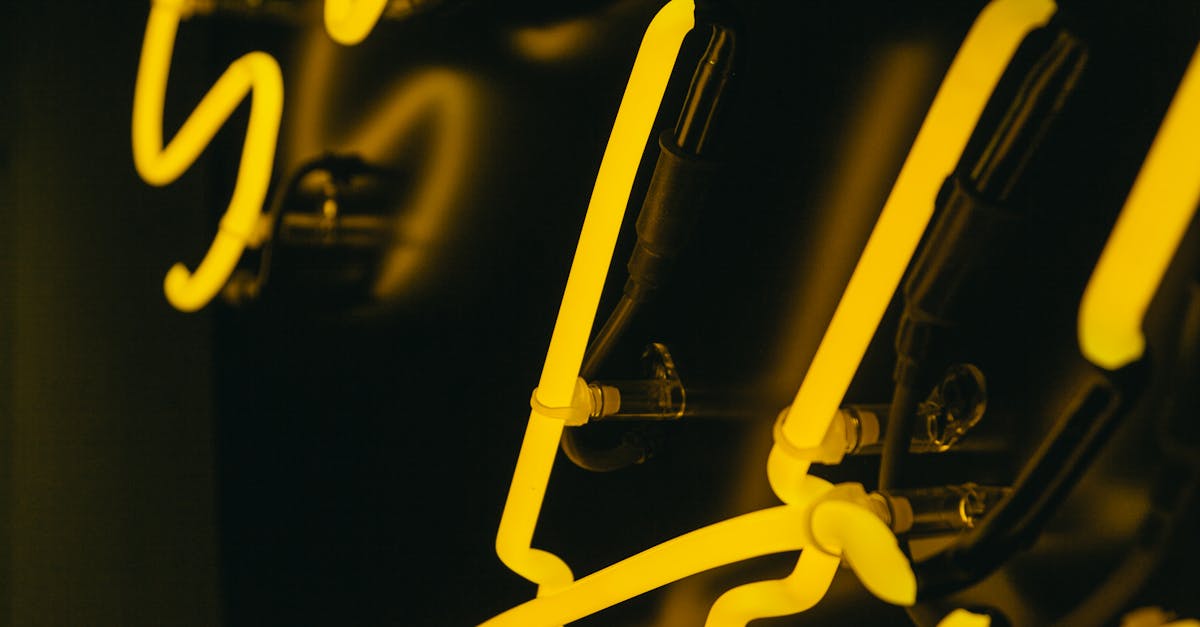 Choosing the Right Materials for Outdoor Event Signage