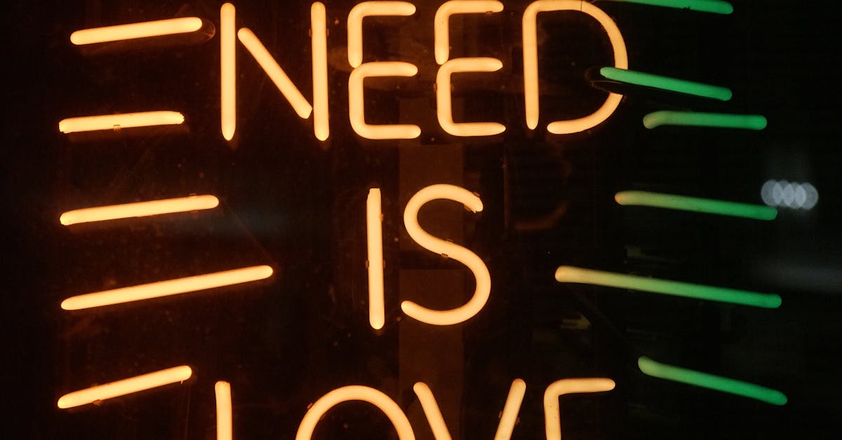 How to Choose the Right Decorative Signage for Your Home